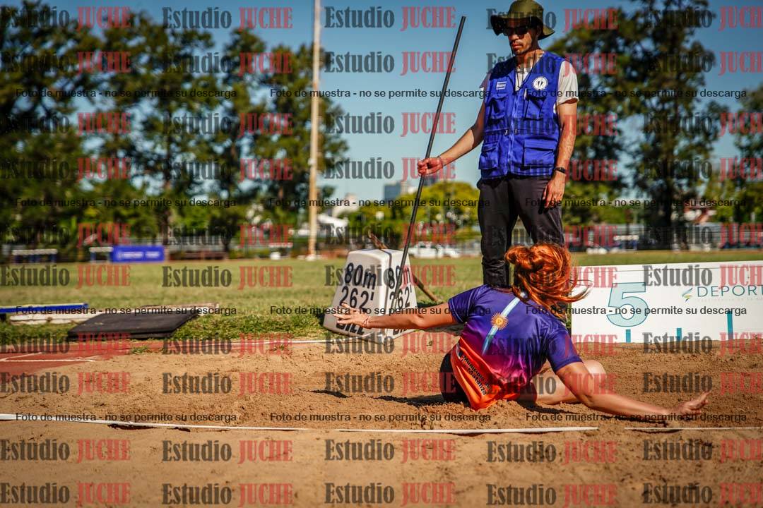 Fotos del salto triple de mujeres y varones - tablas de 8 - 11 - 13