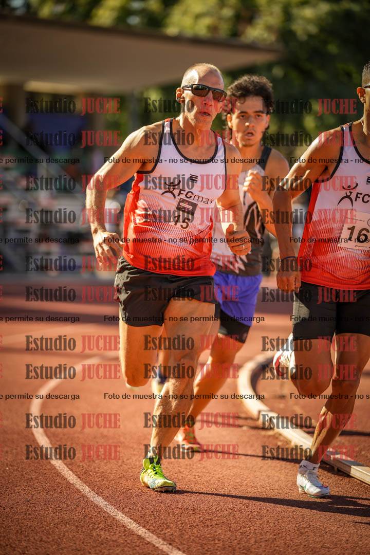 Fotos de los 800 m llanos de varones