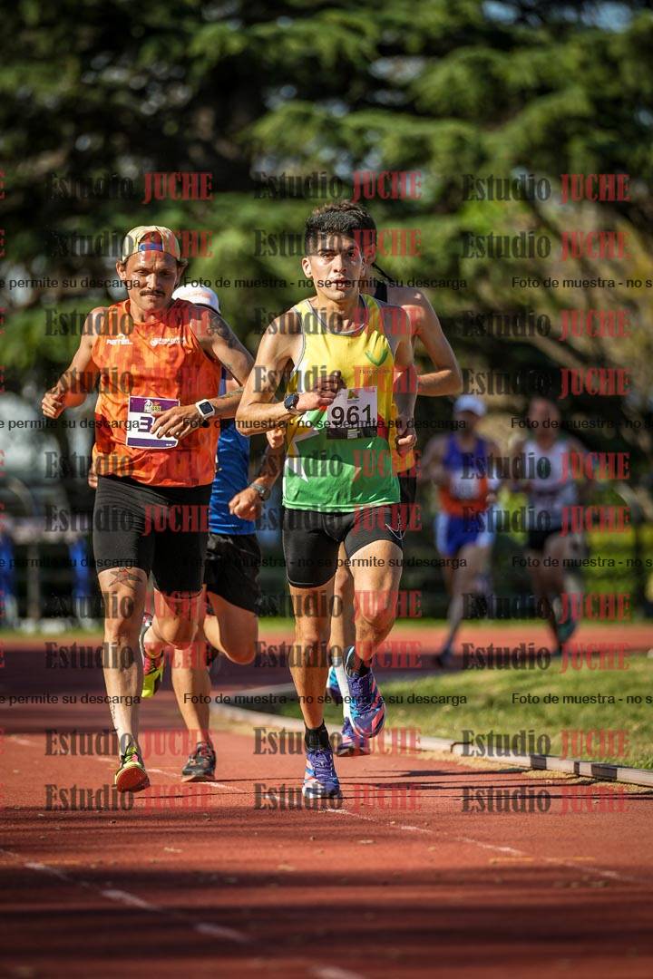 Fotos de los 5000 m llanos de varones