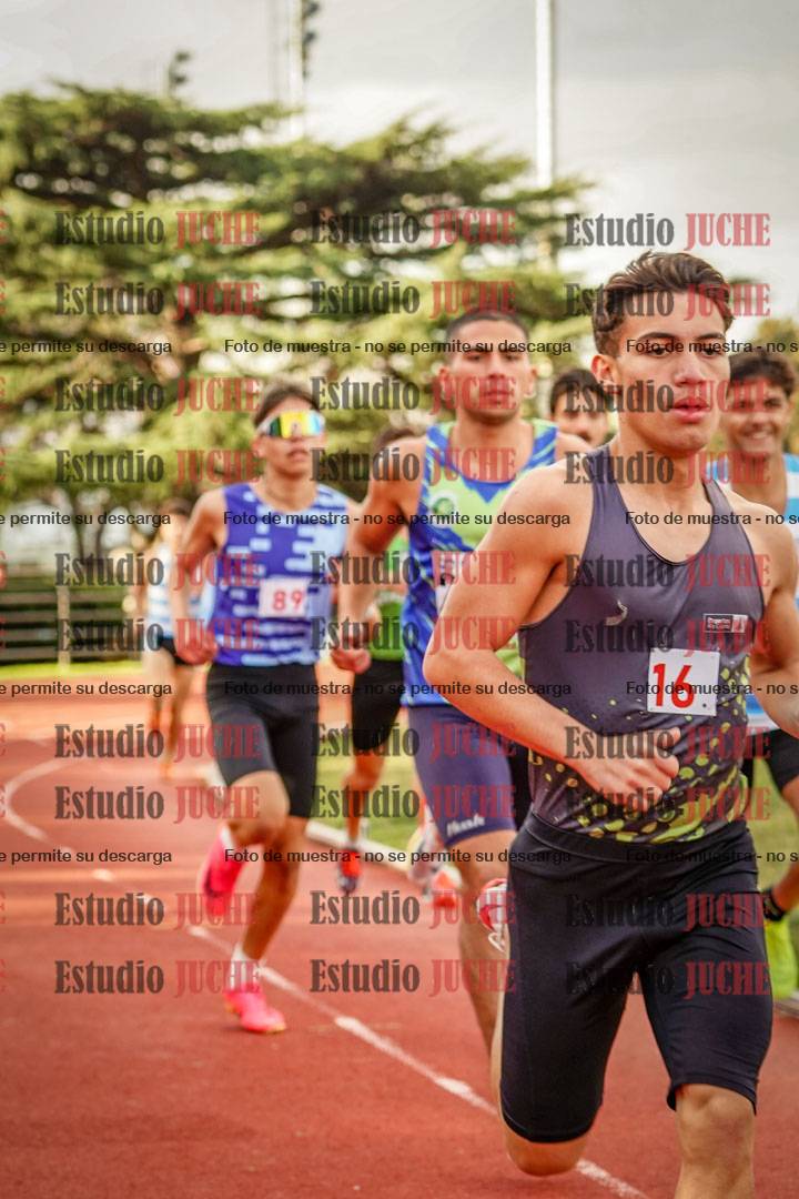 Fotos de los 1500 m llanos de varones