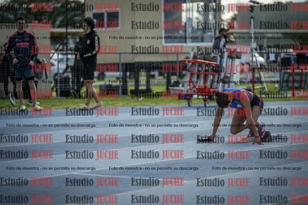 Fotos de las postas 4x400 m llanos de mujeres