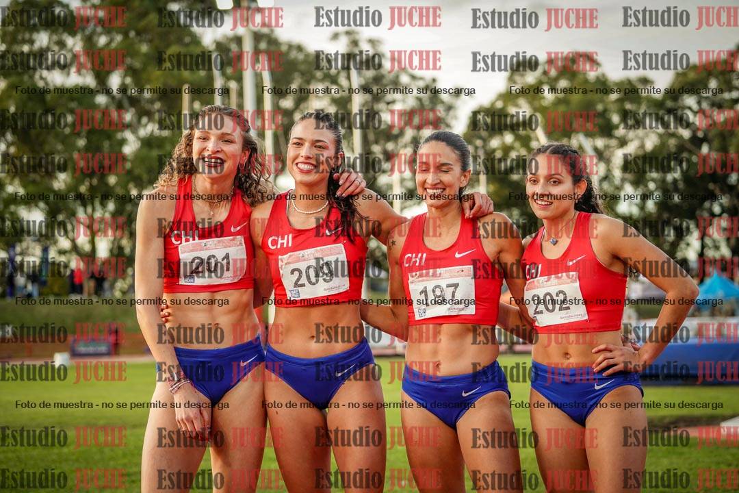Fotos de algunos extras y podios del día 3
