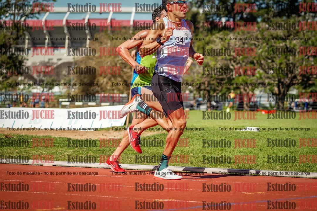 Fotos de los 5000 m llanos de mujeres y varones