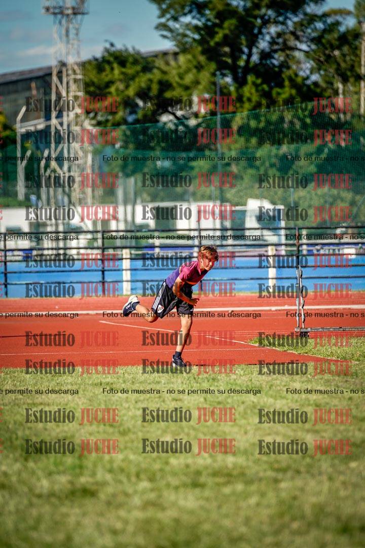 Fotos del lanzamiento de jabalina de mujeres y varones  - U14