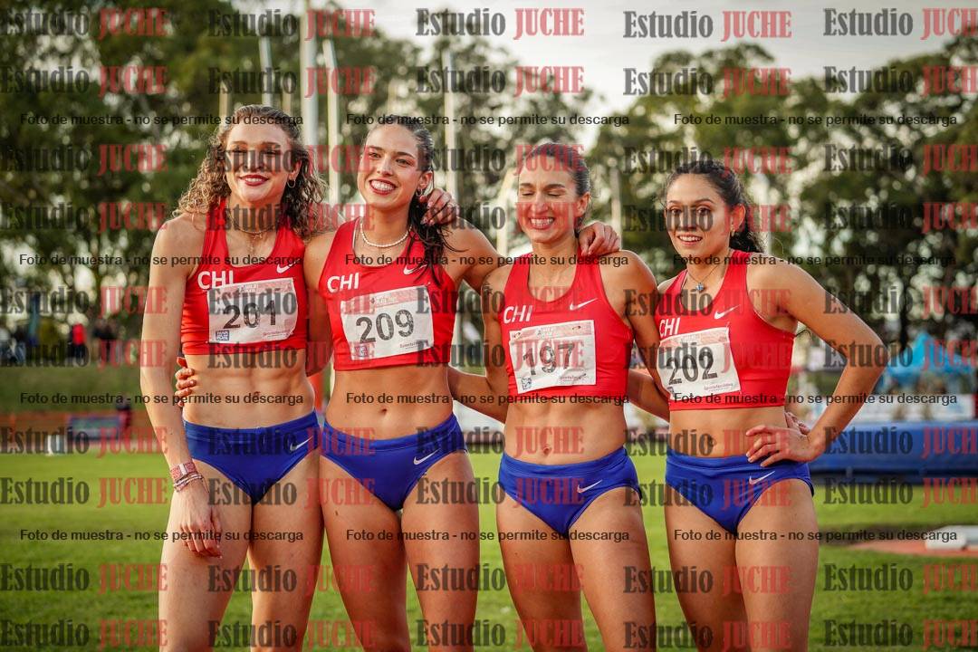 Fotos de algunos extras y podios del día 3