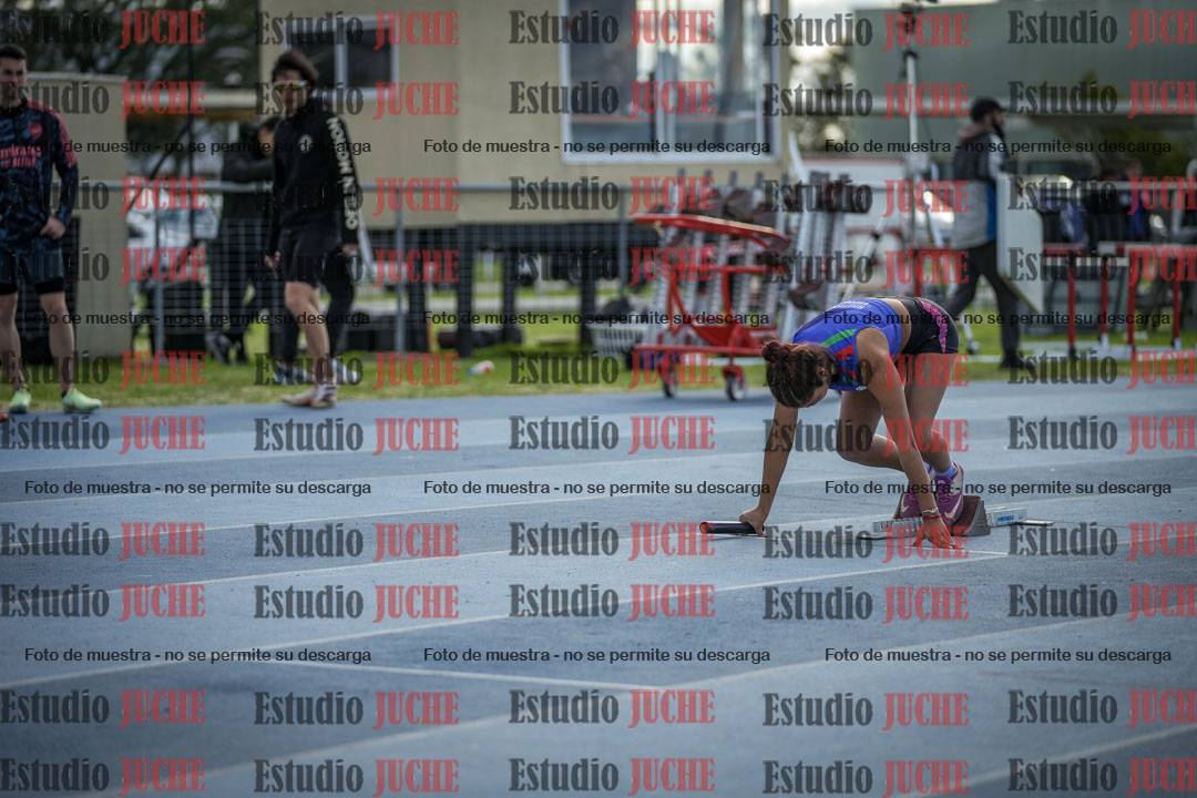 Fotos de las postas 4x400 m llanos de mujeres