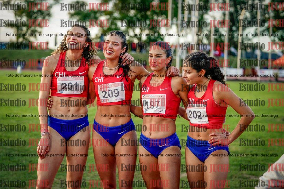Fotos de algunos extras y podios del día 3