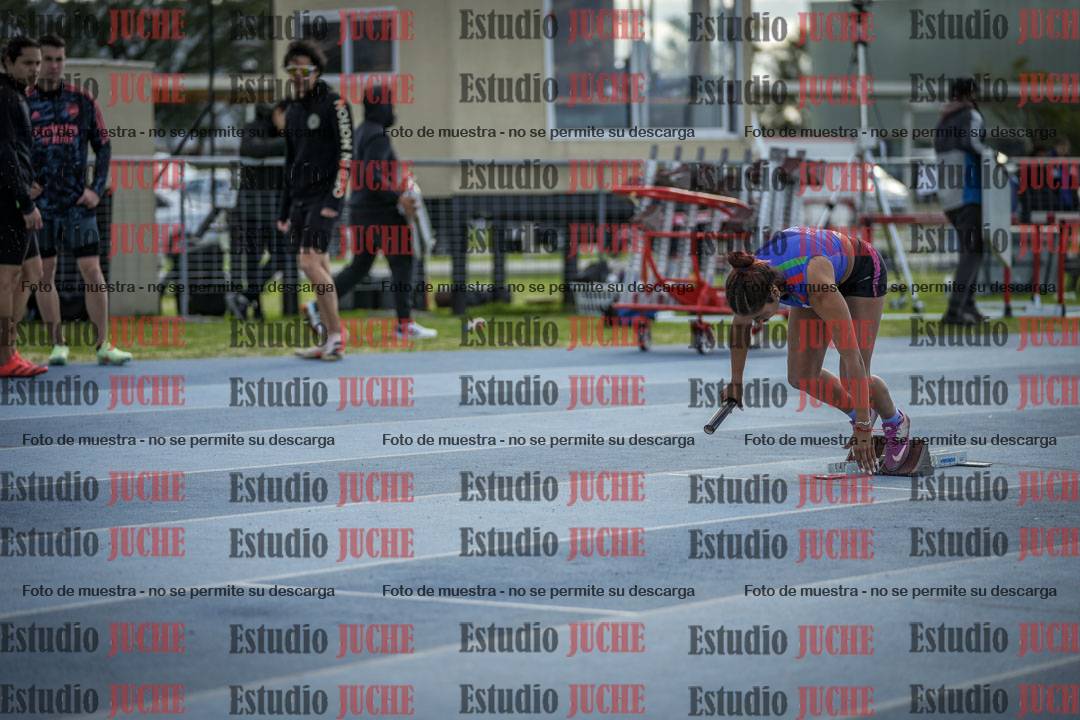 Fotos de las postas 4x400 m llanos de mujeres