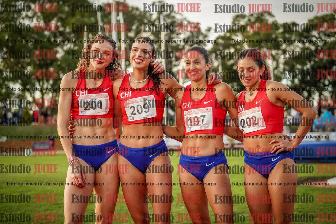 Fotos de algunos extras y podios del día 3