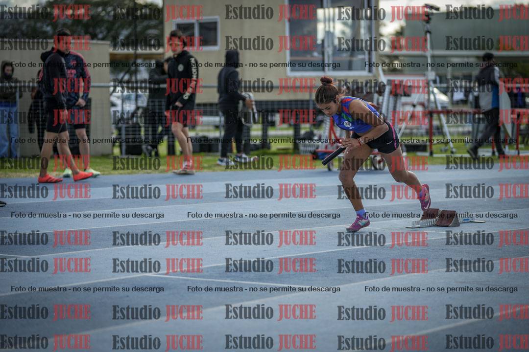 Fotos de las postas 4x400 m llanos de mujeres