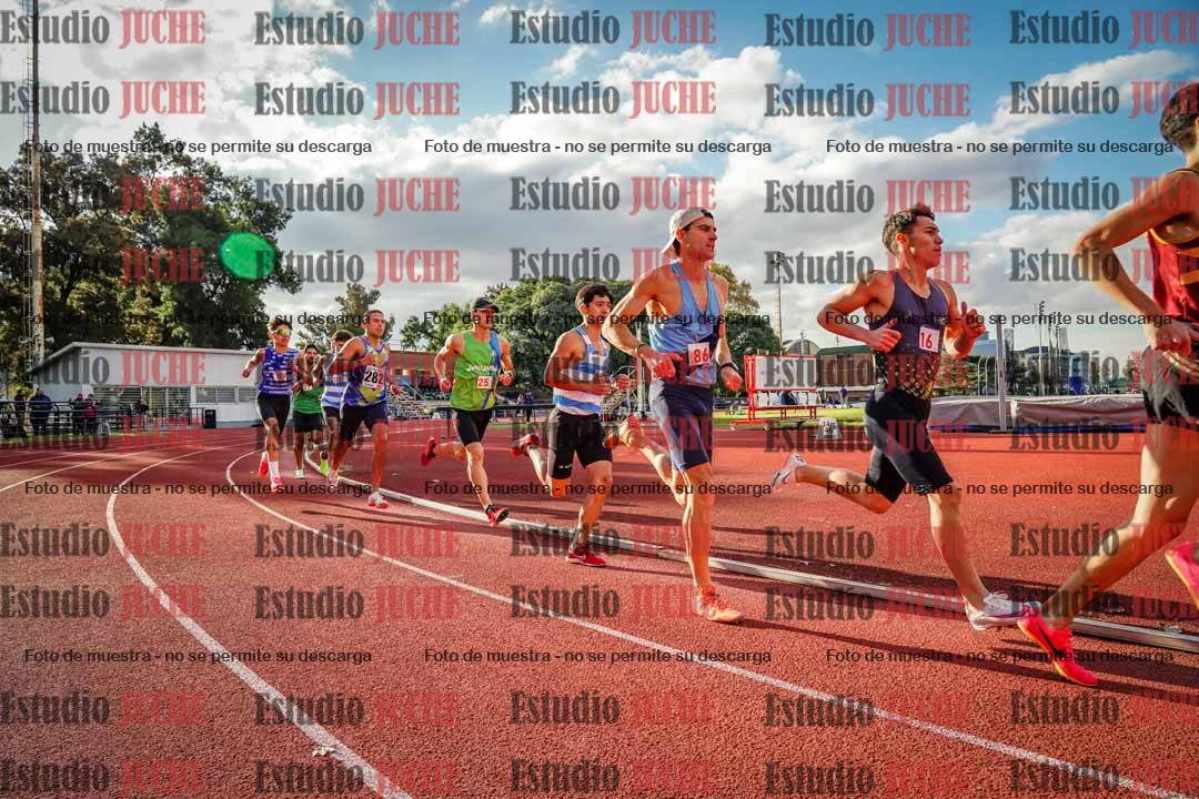Fotos de los 1500 m llanos de varones