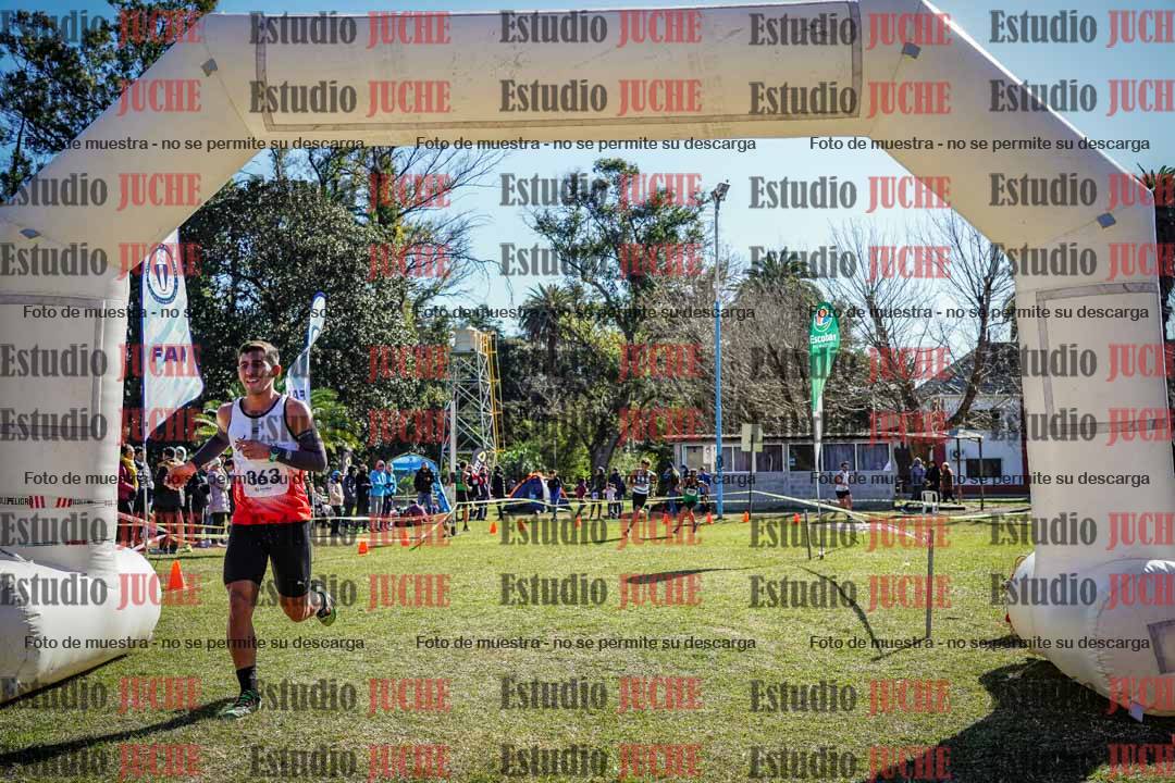 Fotos de la llegada del cross de 8000 m