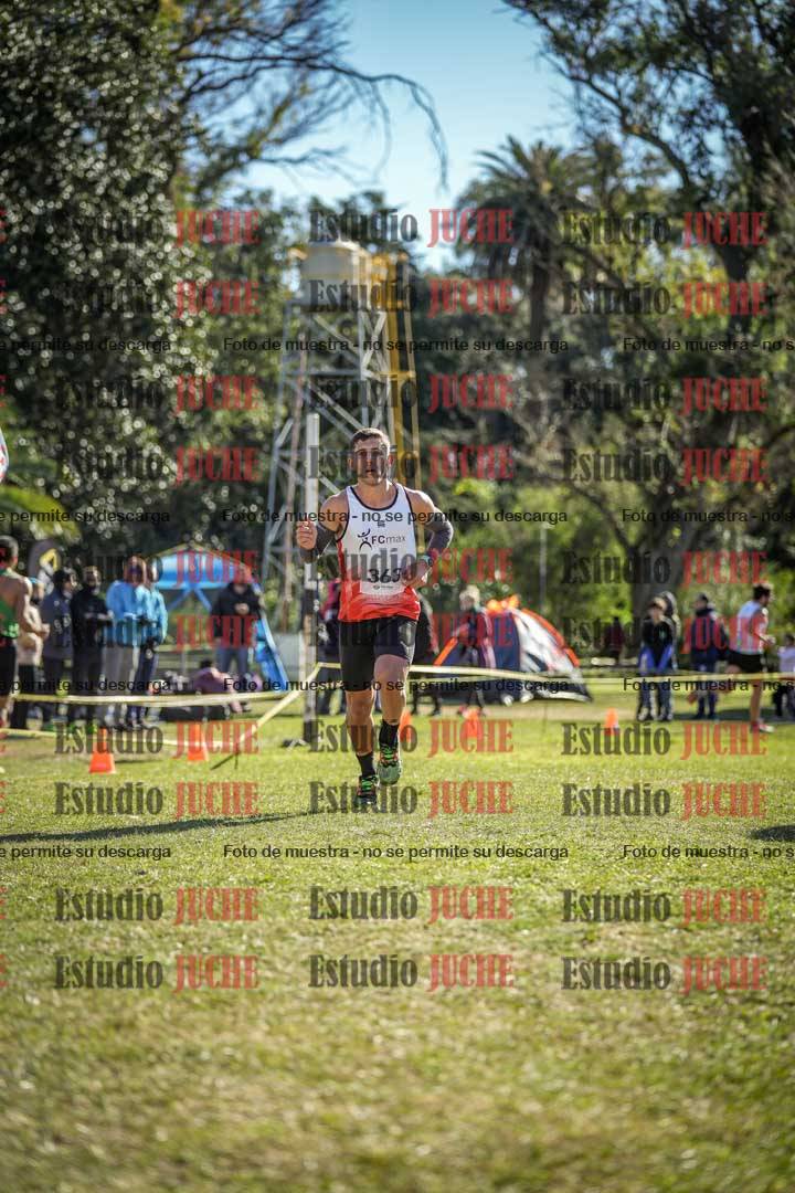 Fotos de la llegada del cross de 8000 m