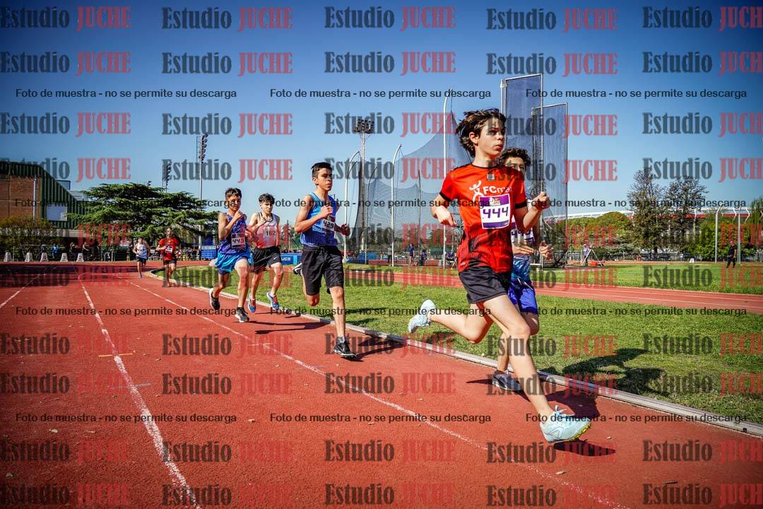 Fotos de los 600 m llanos de varones