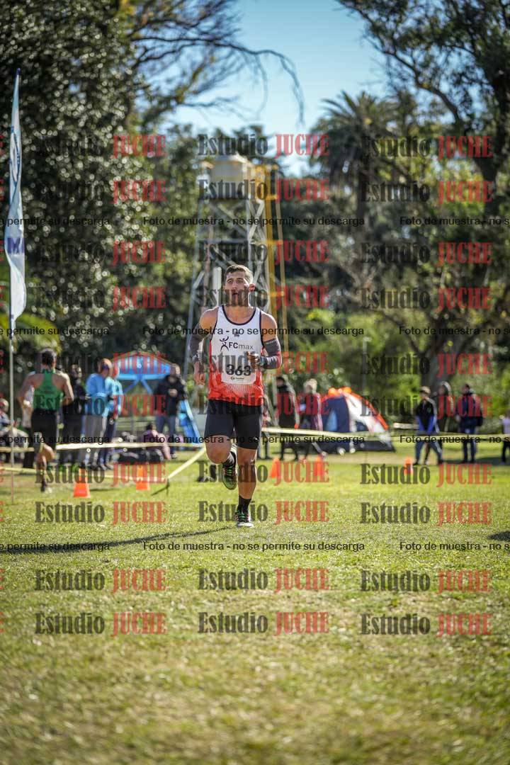 Fotos de la llegada del cross de 8000 m
