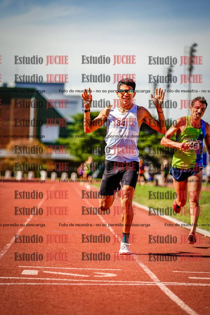 Fotos de los 5000 m llanos de mujeres y varones