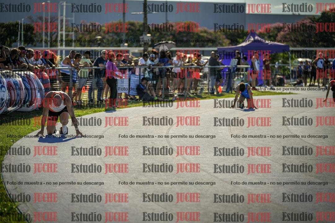 Fotos de los 400 m llanos de varones