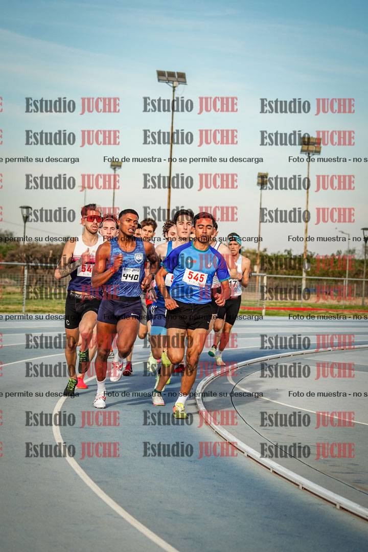 Fotos de los 1500 m llanos de varones