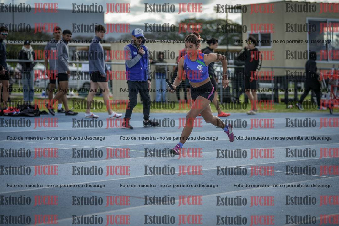 Fotos de las postas 4x400 m llanos de mujeres