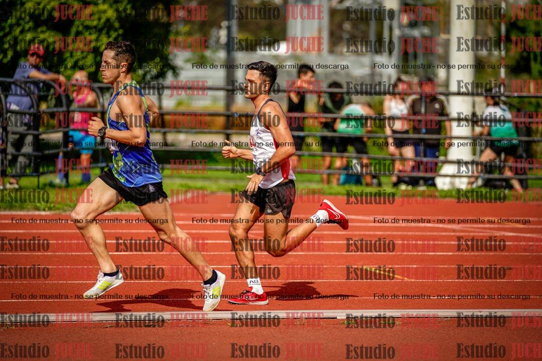 Fotos de los 3000 m llanos de varones