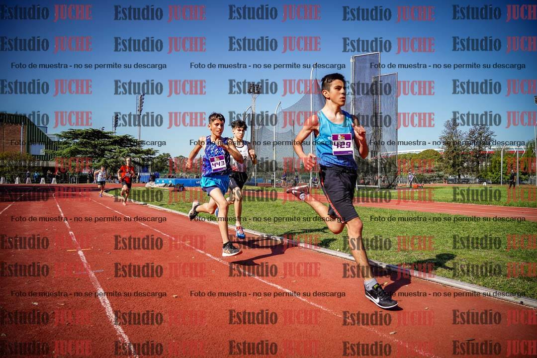 Fotos de los 600 m llanos de varones