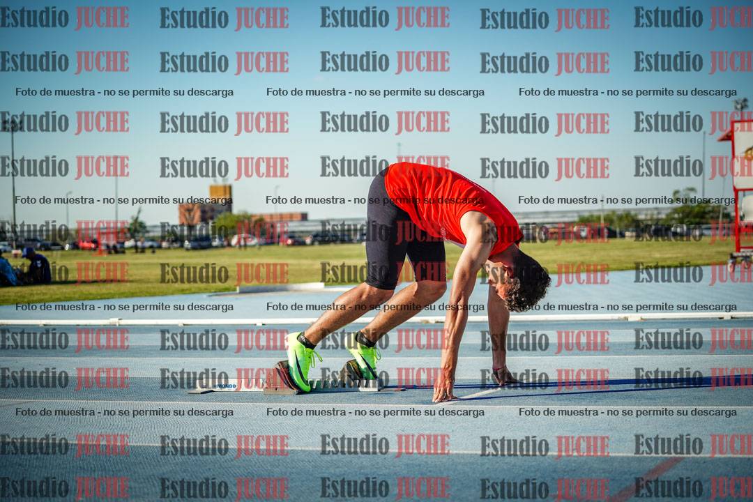 Fotos de los 400 m llanos de varones