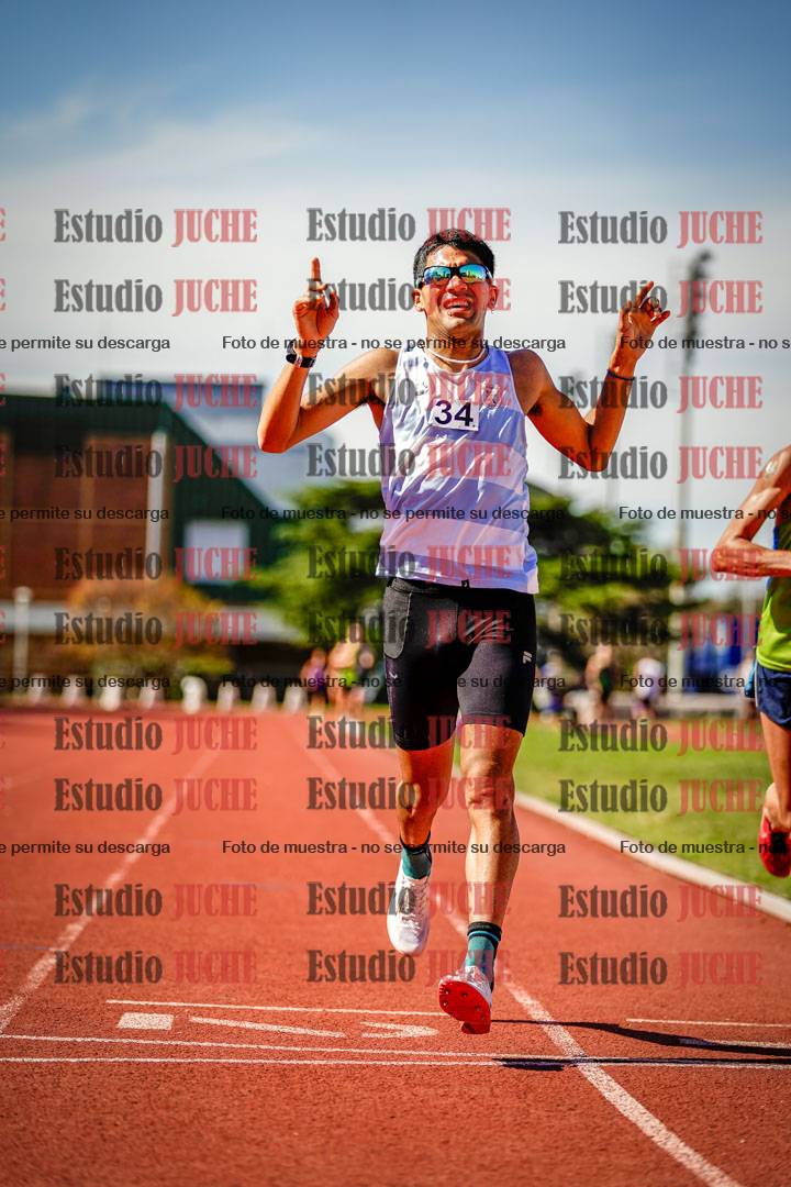 Fotos de los 5000 m llanos de mujeres y varones