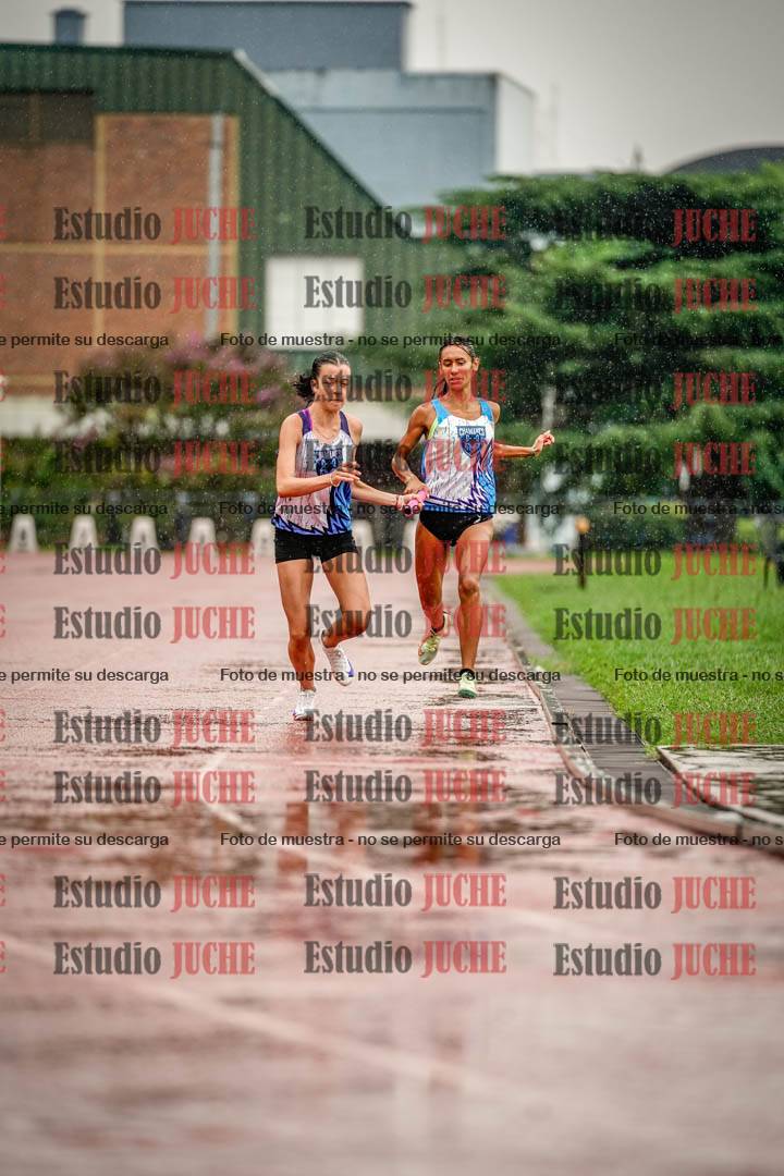 Fotos de las postas 4x400 m de mujeres