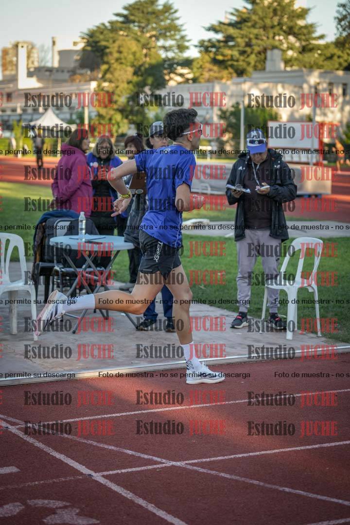 Fotos de los 3000 m llanos de varones