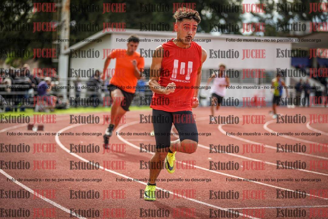 Fotos de los 400 m llanos de varones