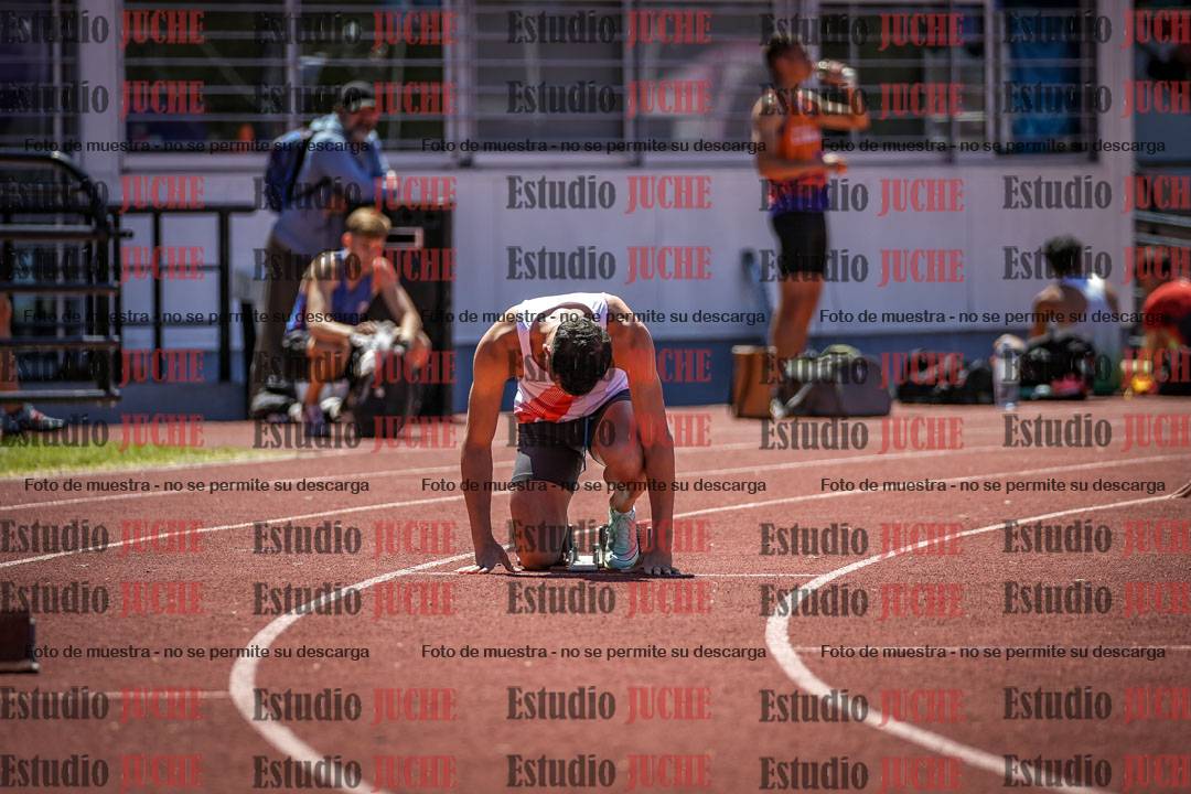 Fotos de los 400 m llanos de varones