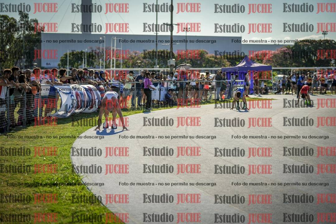 Fotos de los 400 m llanos de varones
