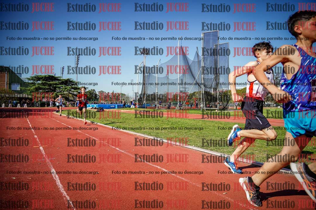 Fotos de los 600 m llanos de varones