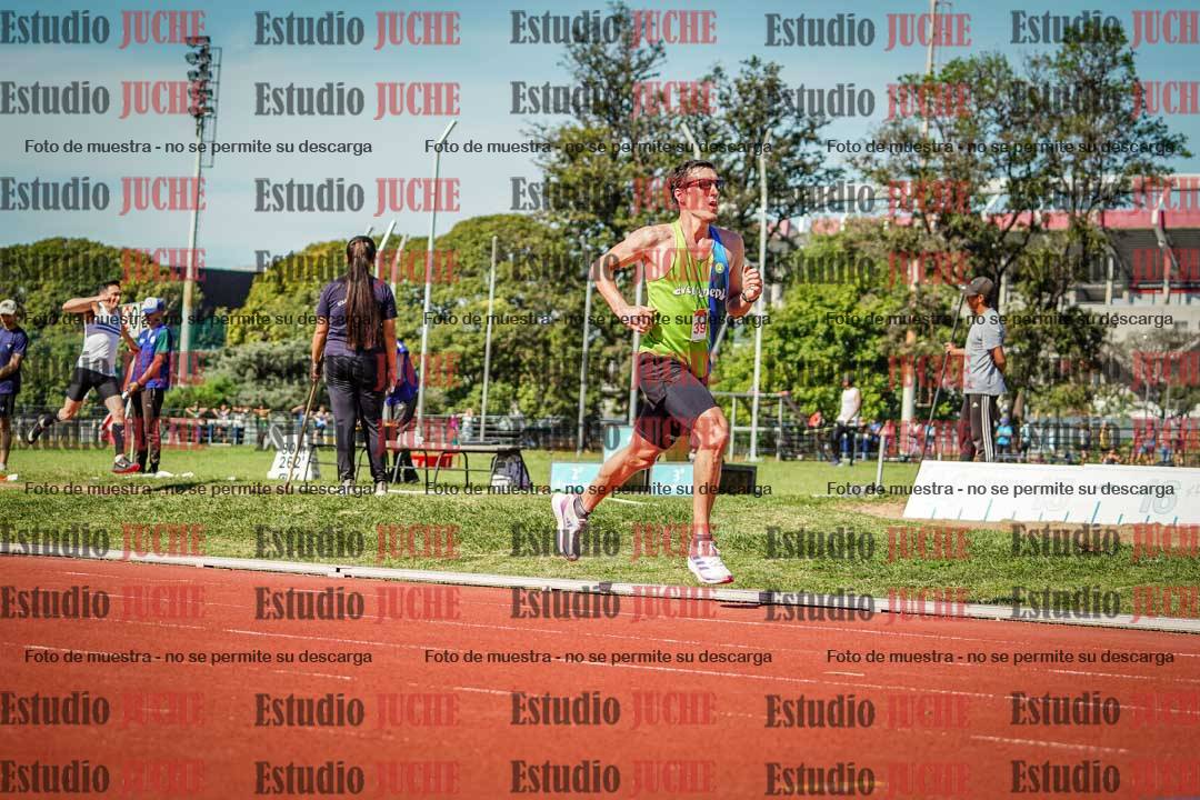 Fotos de los 5000 m llanos de mujeres y varones