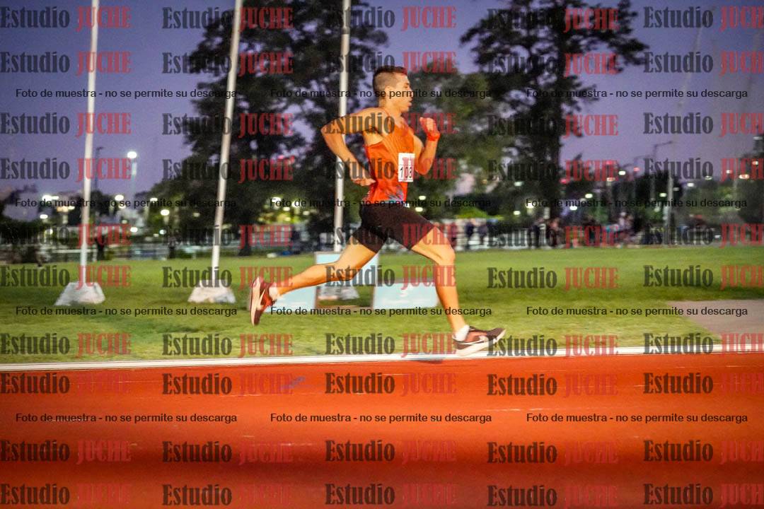 Fotos de los 1500 m llanos de varones