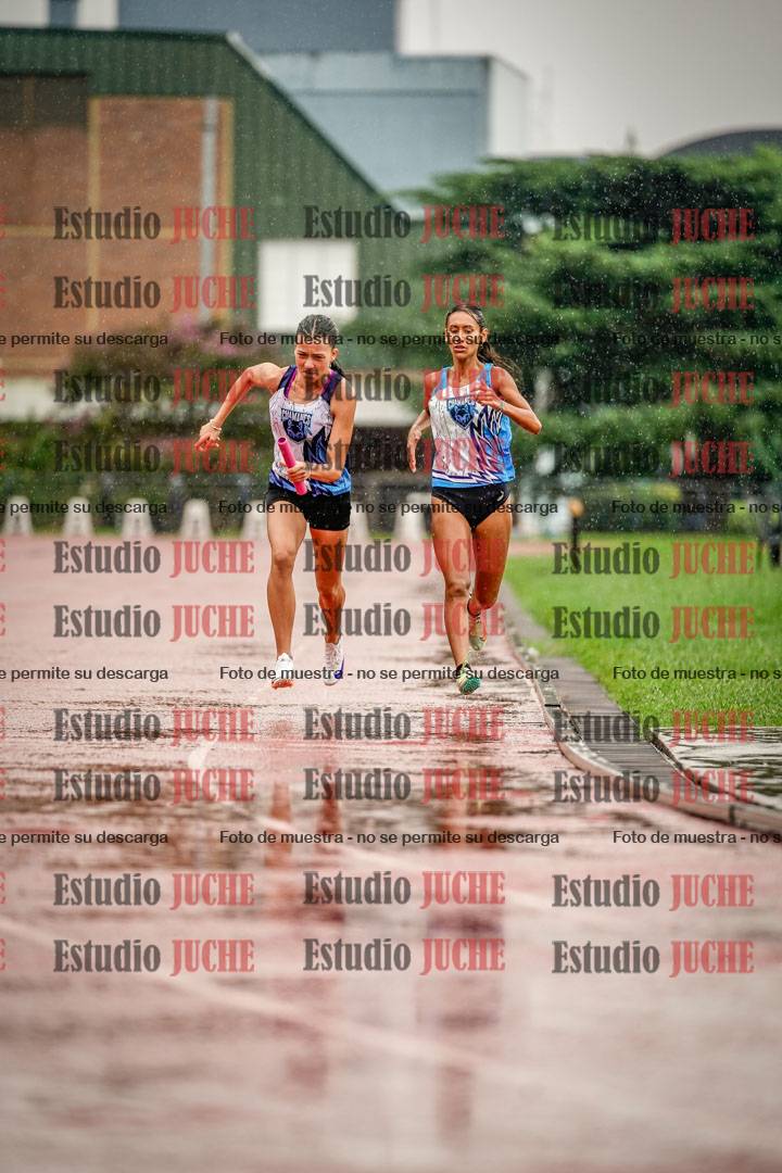 Fotos de las postas 4x400 m de mujeres