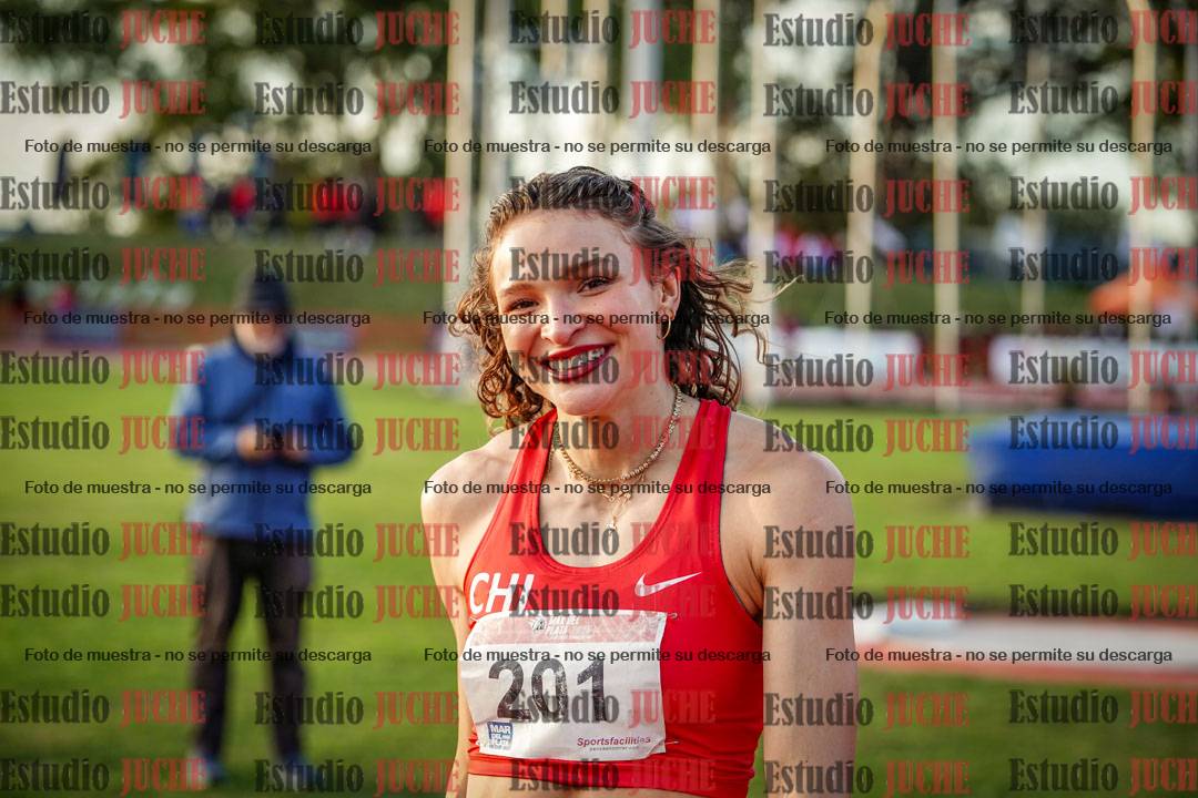 Fotos de algunos extras y podios del día 3