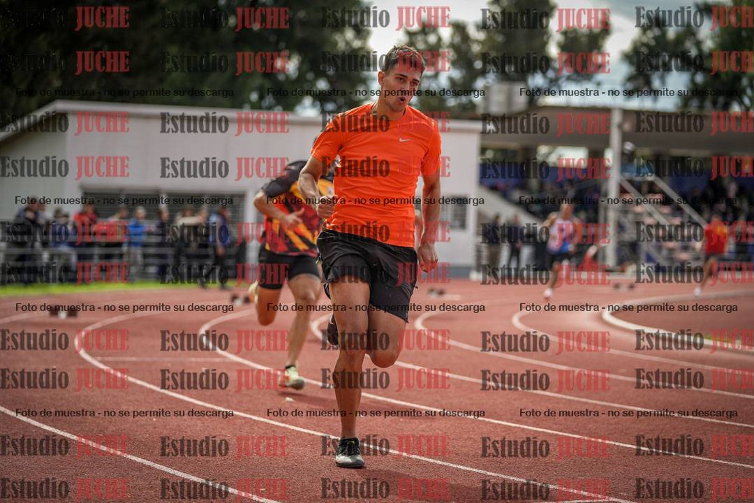 Fotos de los 400 m llanos de varones