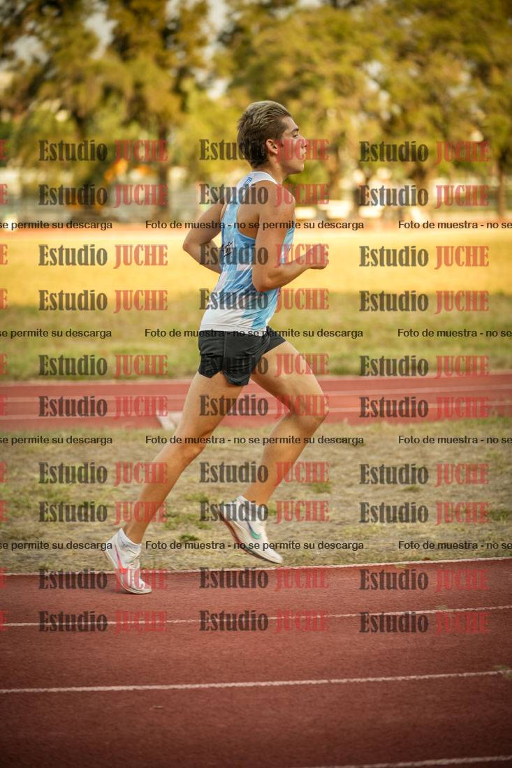Fotos de los 5000 m llanos de mujeres y varones