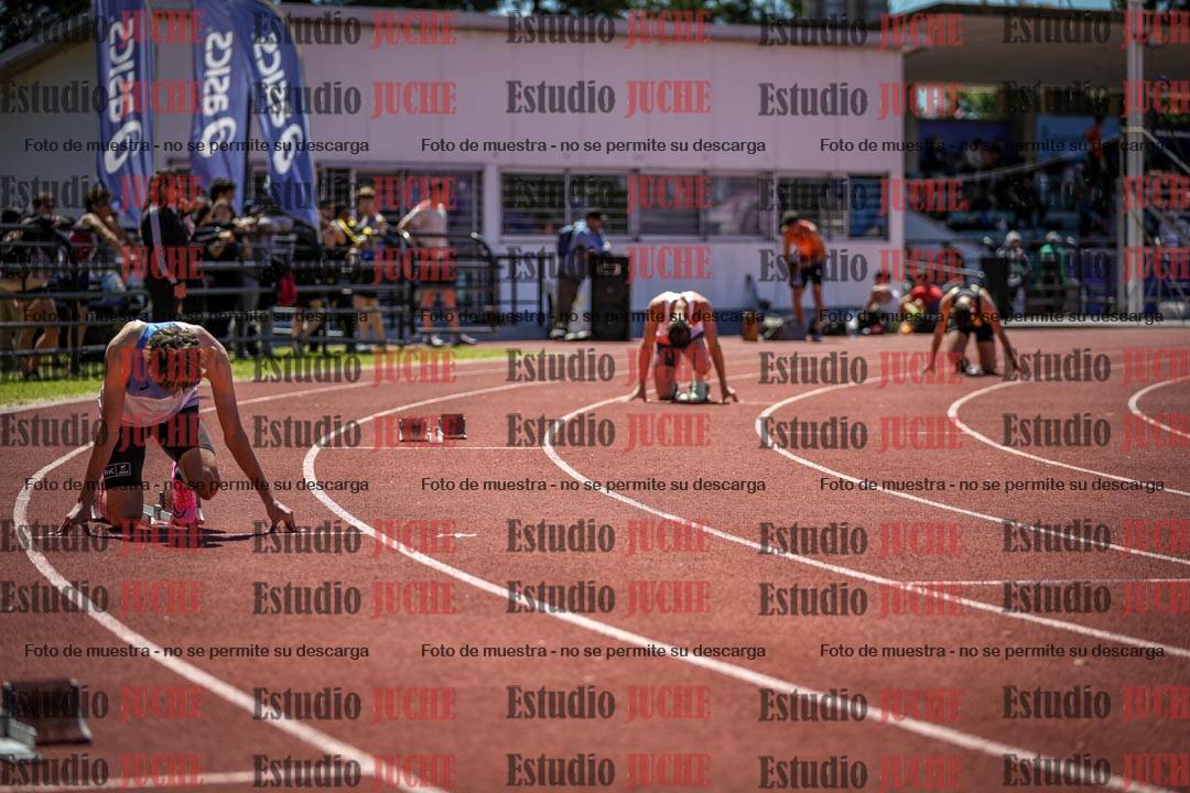 Fotos de los 400 m llanos de varones