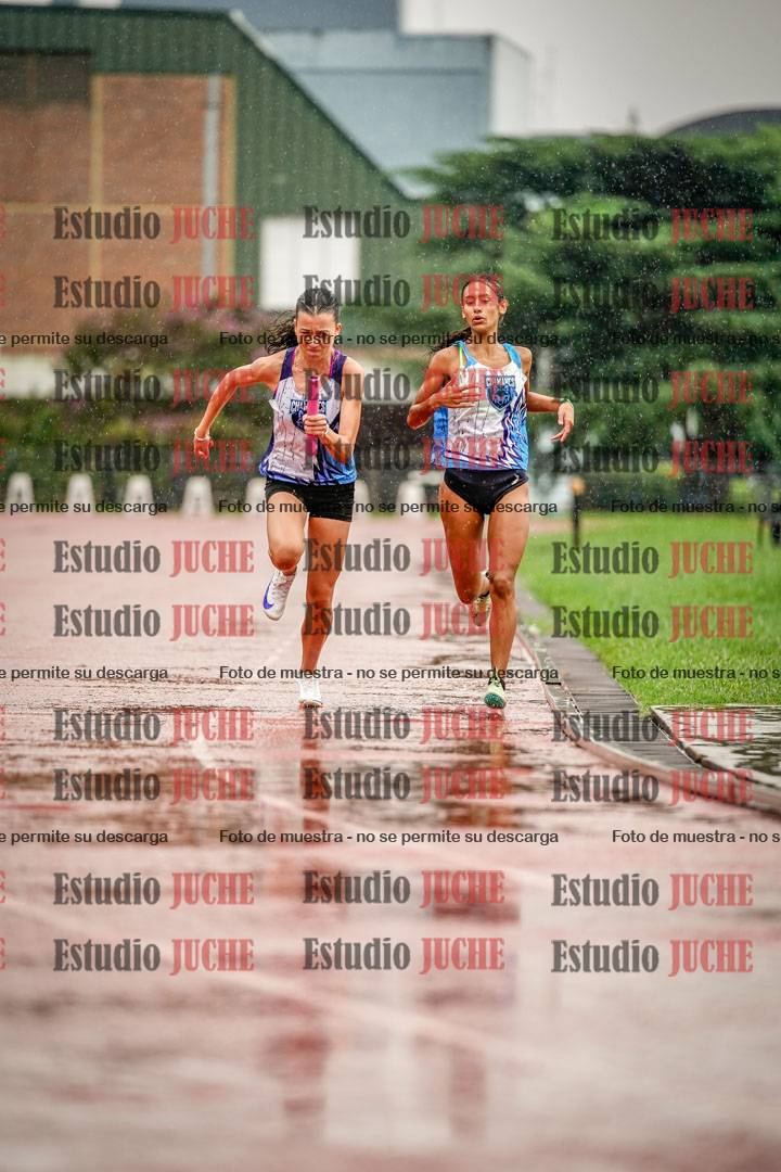 Fotos de las postas 4x400 m de mujeres