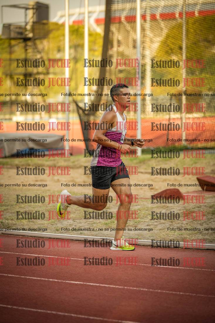 Fotos de los 5000 m llanos de mujeres y varones