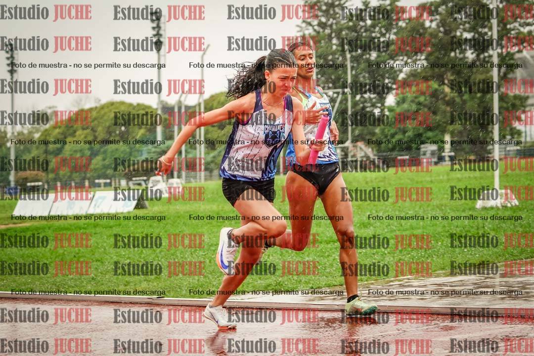 Fotos de las postas 4x400 m de mujeres