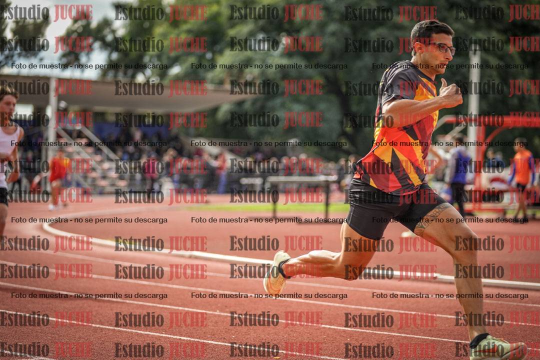 Fotos de los 400 m llanos de varones