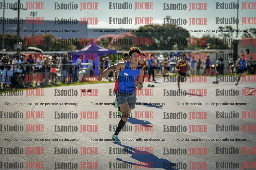 Fotos de los 400 m llanos de varones