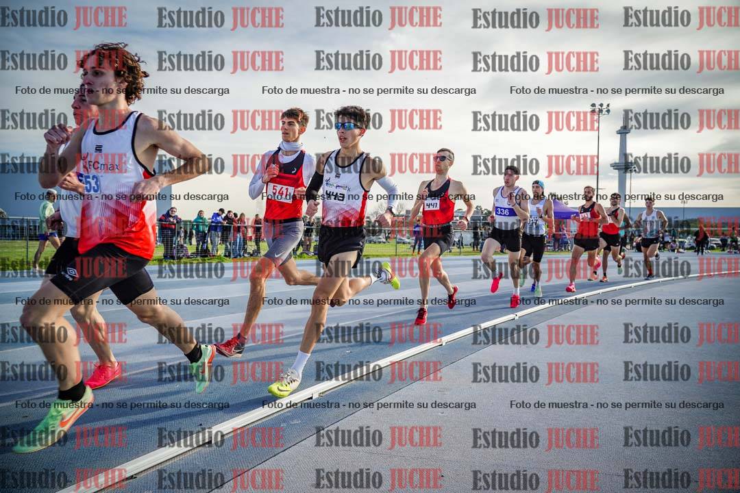Fotos de los 1500 m llanos de varones