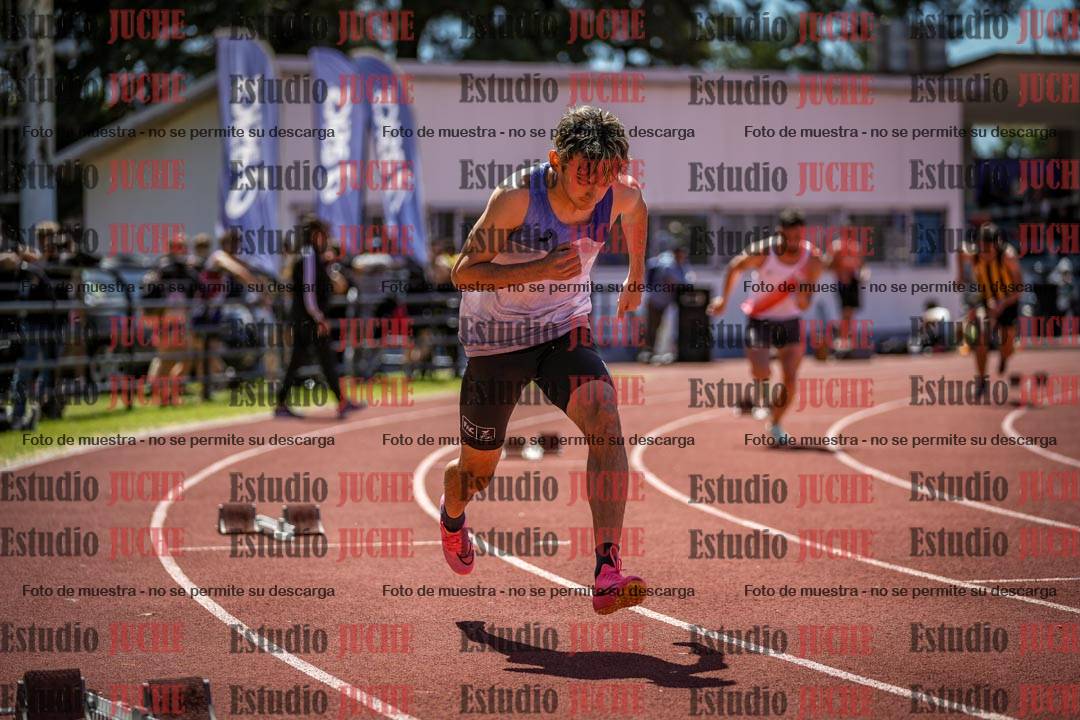 Fotos de los 400 m llanos de varones