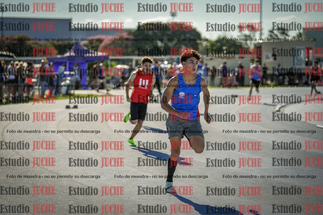 Fotos de los 400 m llanos de varones