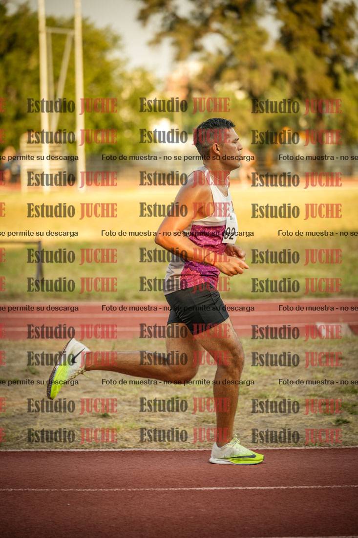 Fotos de los 5000 m llanos de mujeres y varones