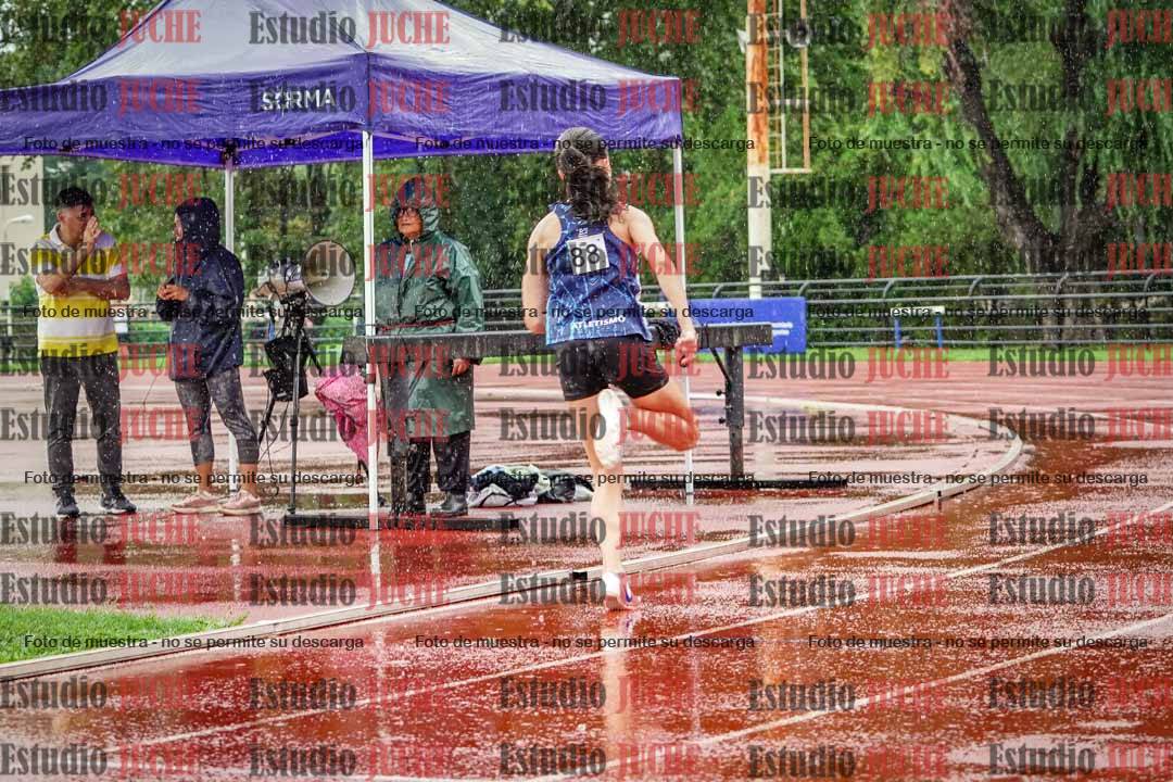 Fotos de las postas 4x400 m de mujeres